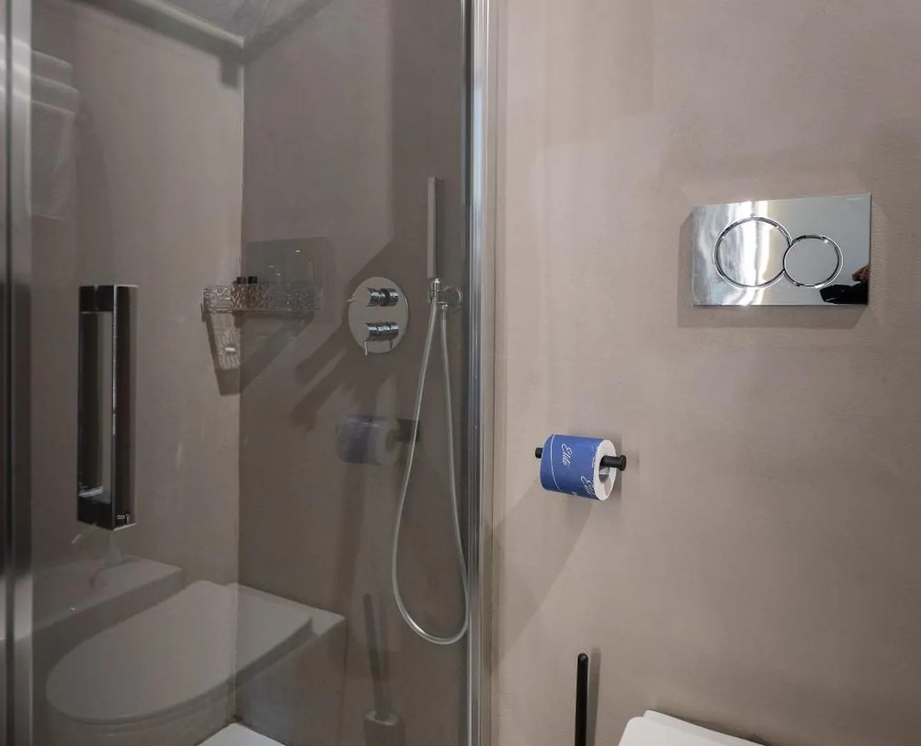 Dea'S Rooms Noto Bed & Breakfast