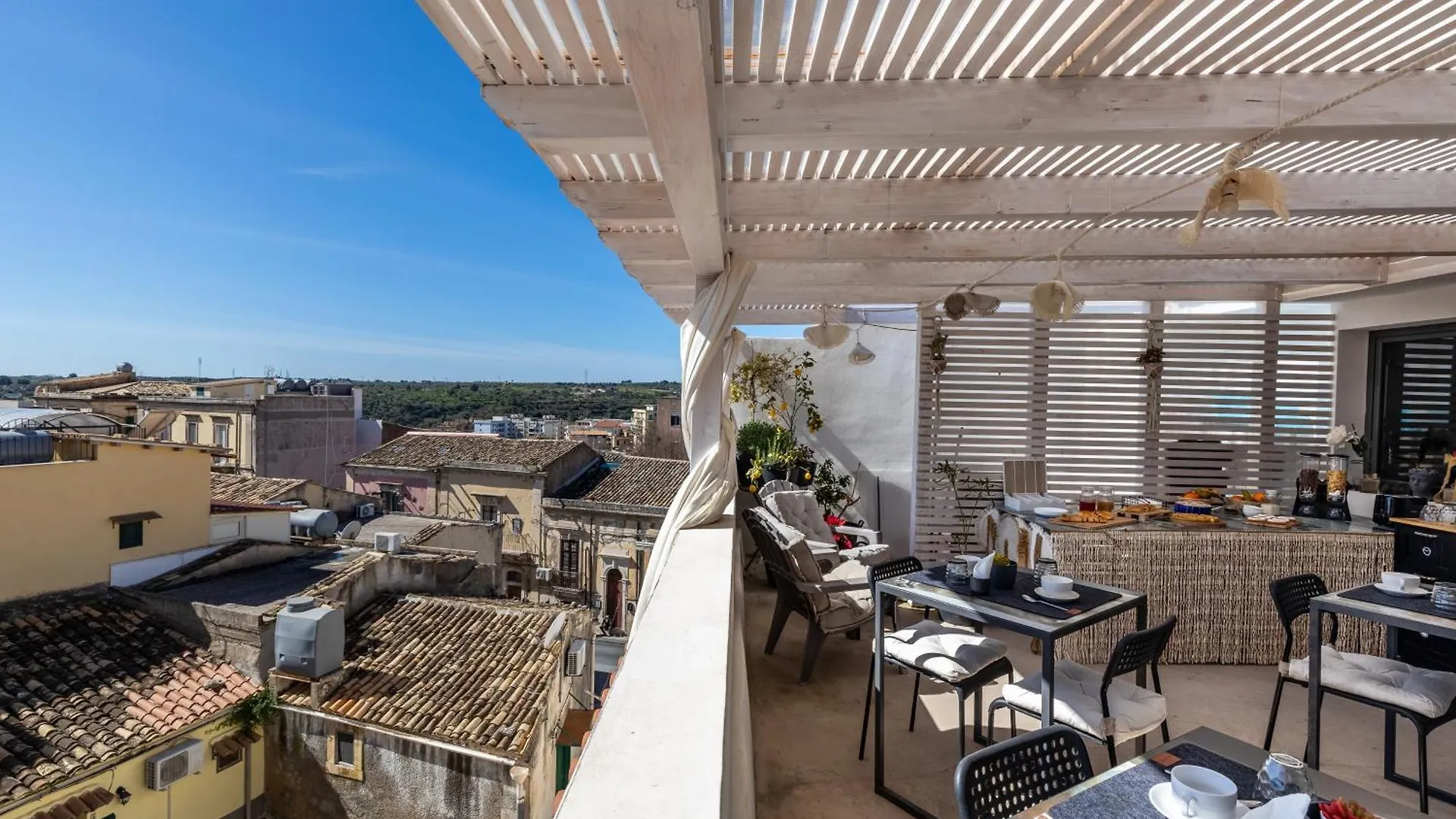 Frühstückspension Dea'S Rooms Noto Italien