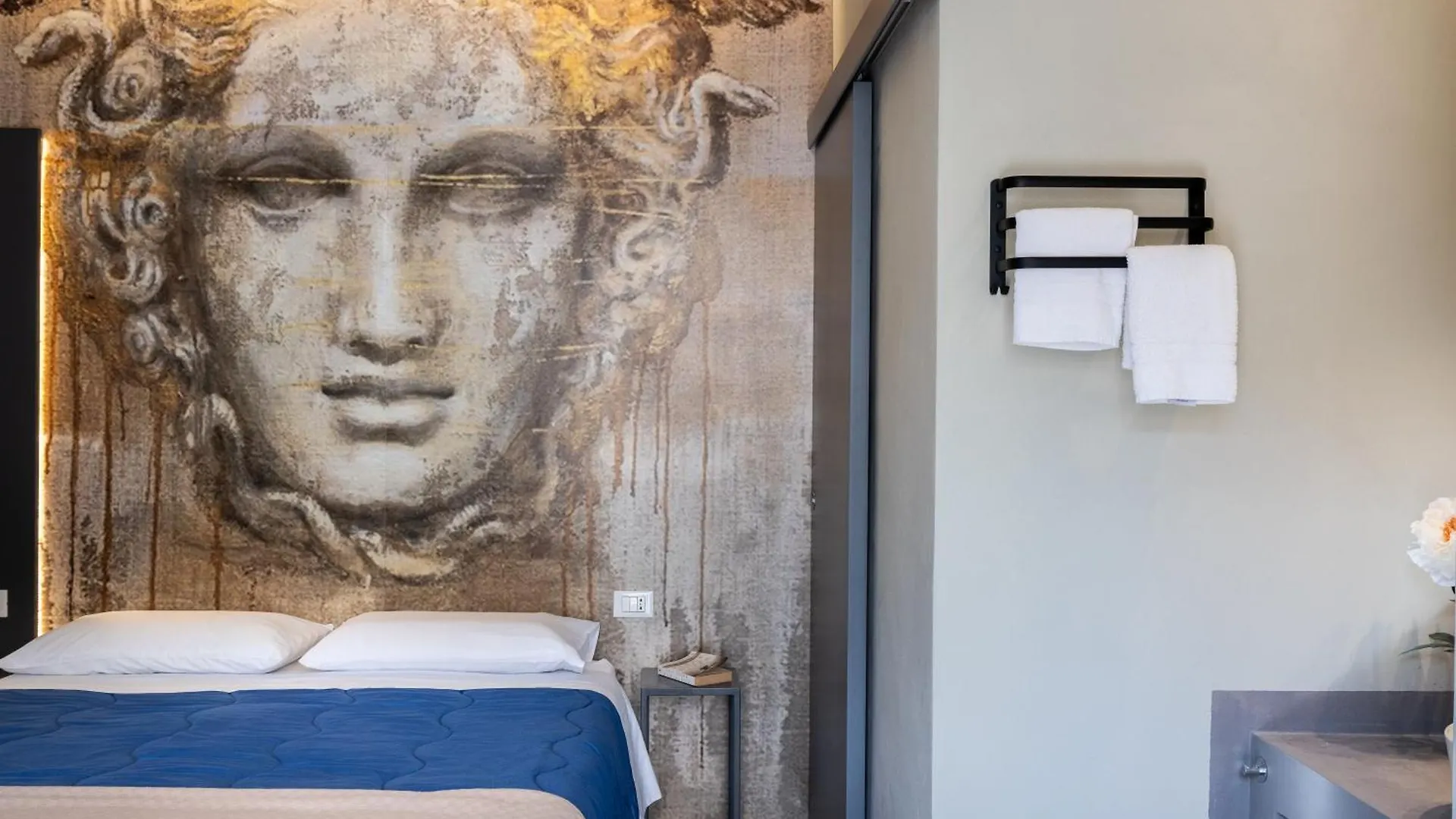 Bed & Breakfast Dea'S Rooms Noto Italy